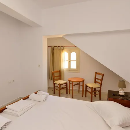 Naxos Town Ground Floor Free Parking Lägenhet